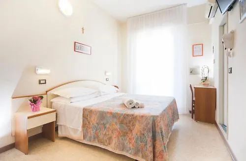 Otel Latini