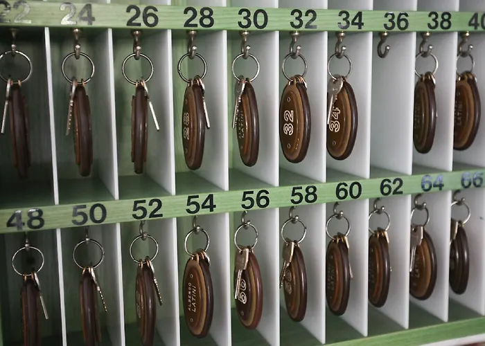 Latini 3* רימיני